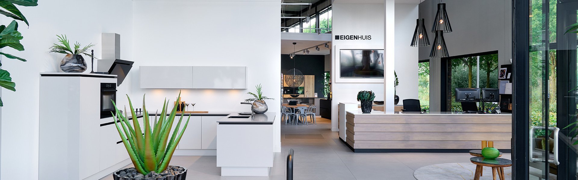 Heropeningsweken showroom Eigenhuis Keukens showroom Houten
