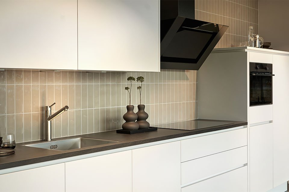 Keuken zorginstelling | witte keuken | Gennu